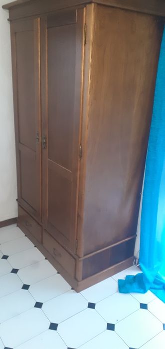 Roupeiro como novo