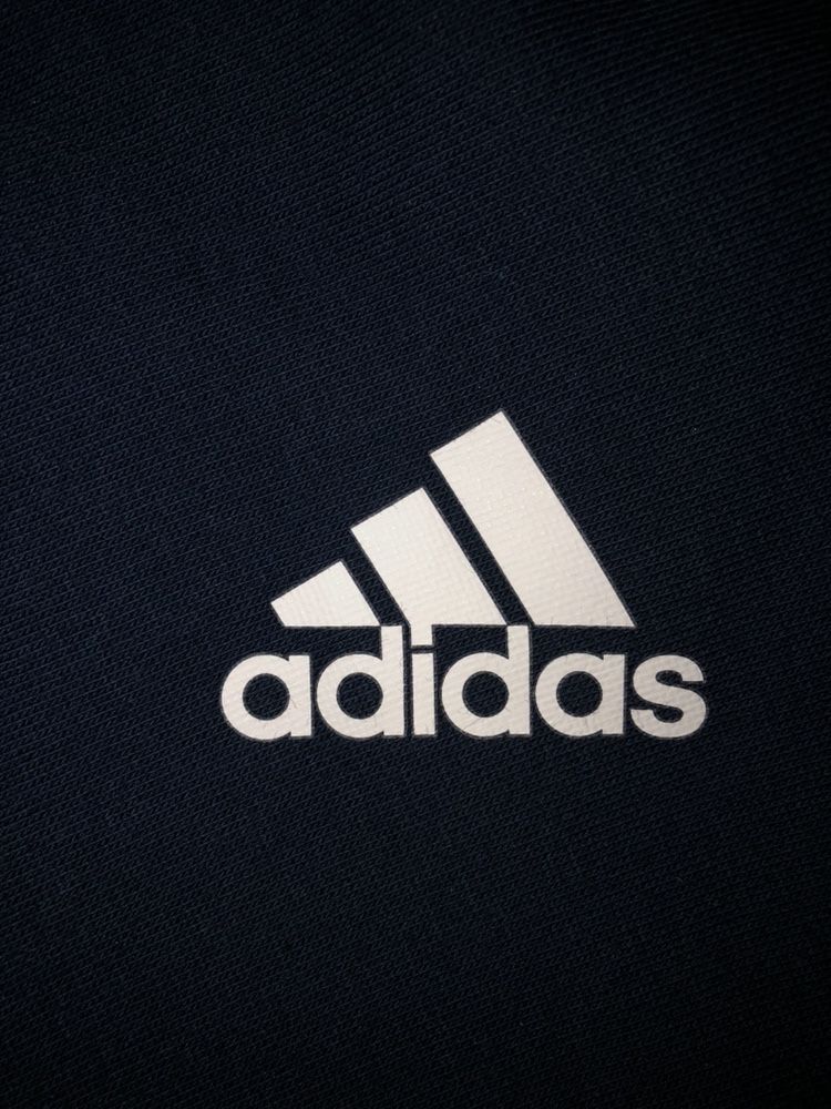 Свитшот,спортивная кофта Adidas M