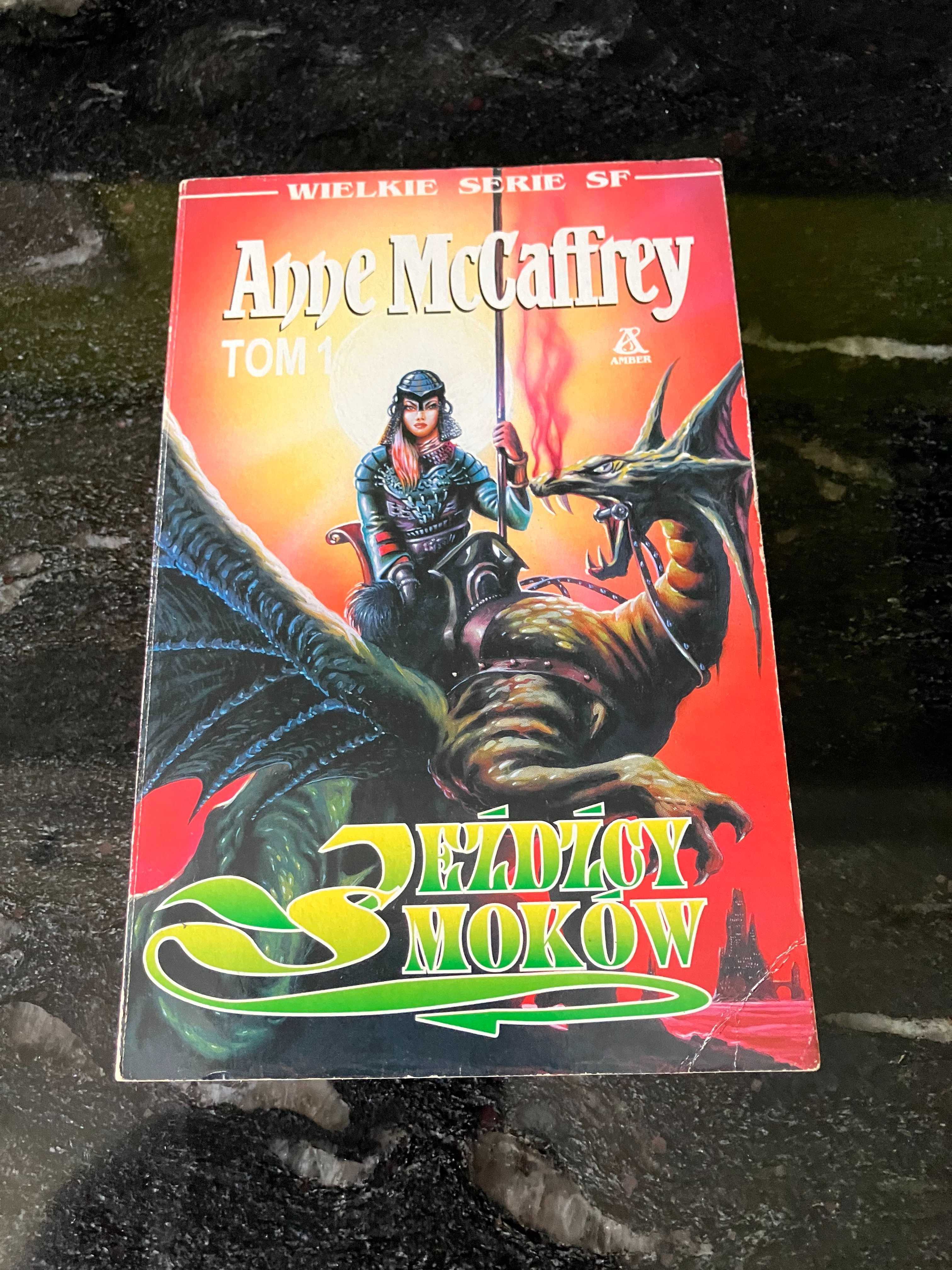 Jeźdźcy smoków-tom1-Anne McCaffrey