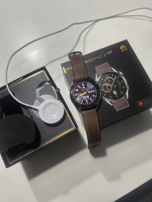 Huawei p30 pro black+ Huawei watch GT3 46mm