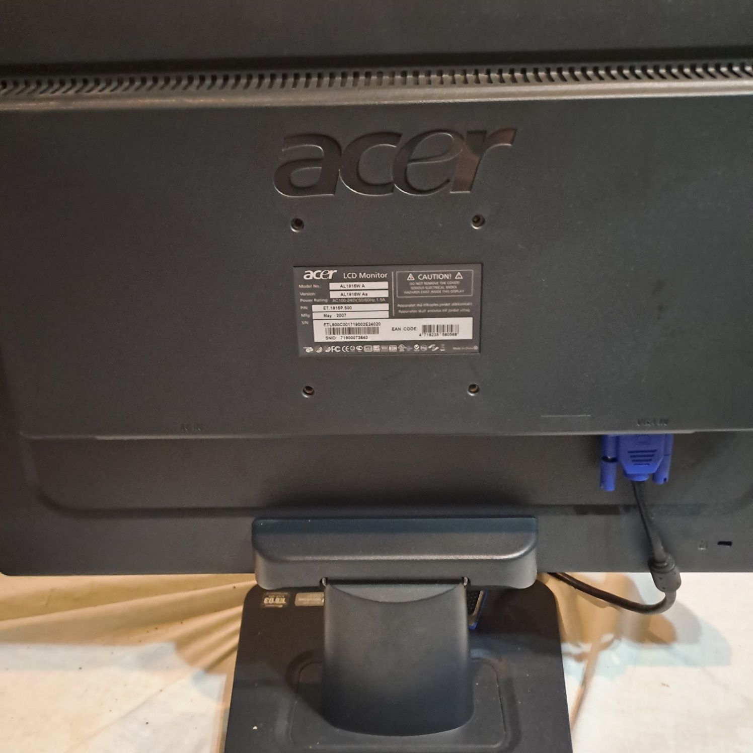 Monitor acer em bom estado