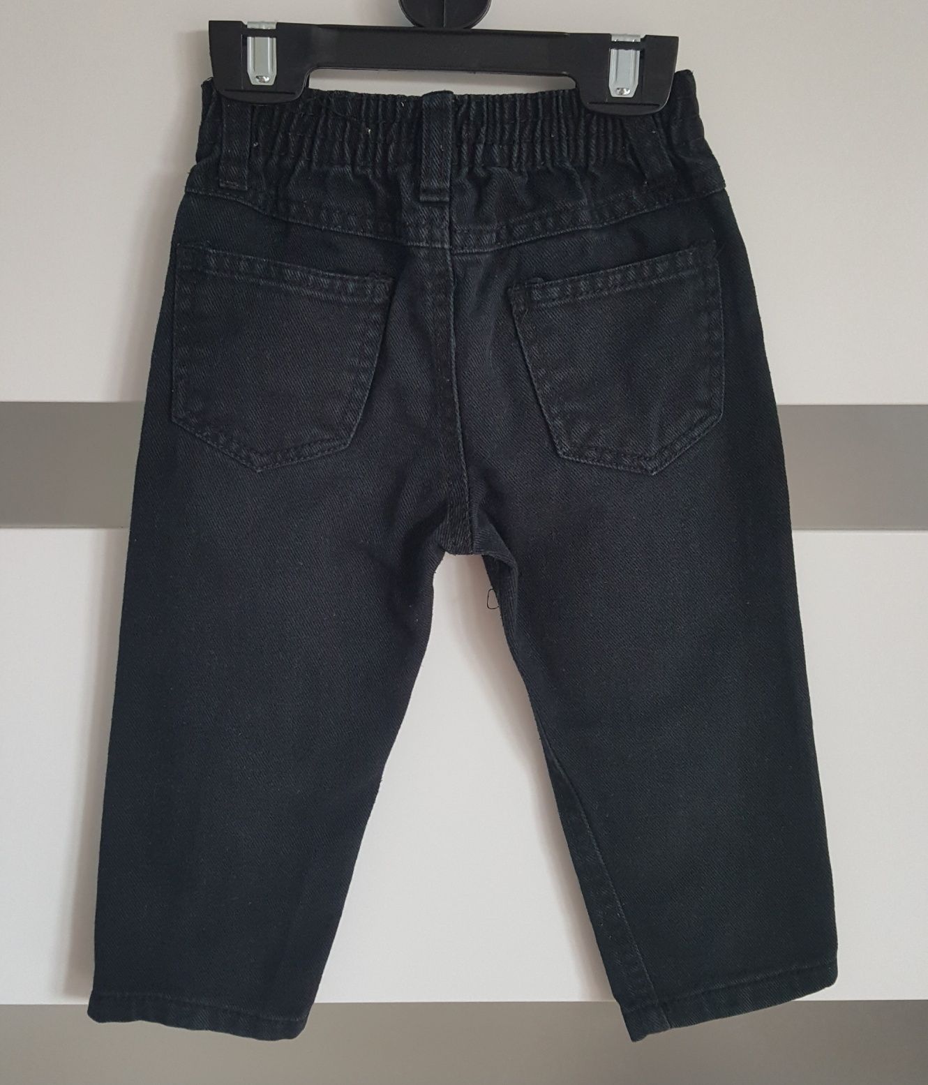 2 pary spodni jeansy Rocawear i polarowe Carter's r.18m 86cm