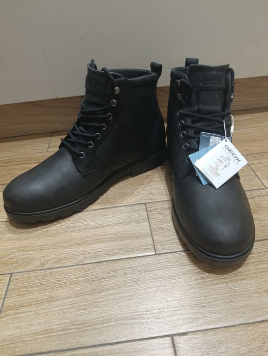 Шкіряні чоловічі черевики GEOX