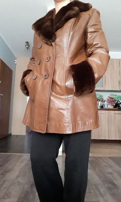 Płaszcz kurtka ze skóry z futrem S / M