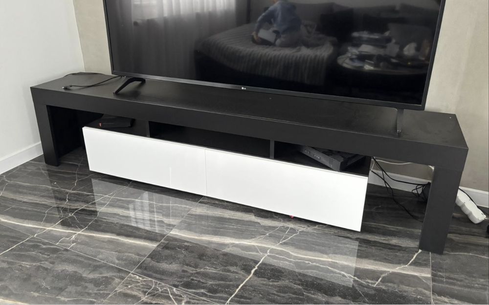 Szafka rtv pod telewizor