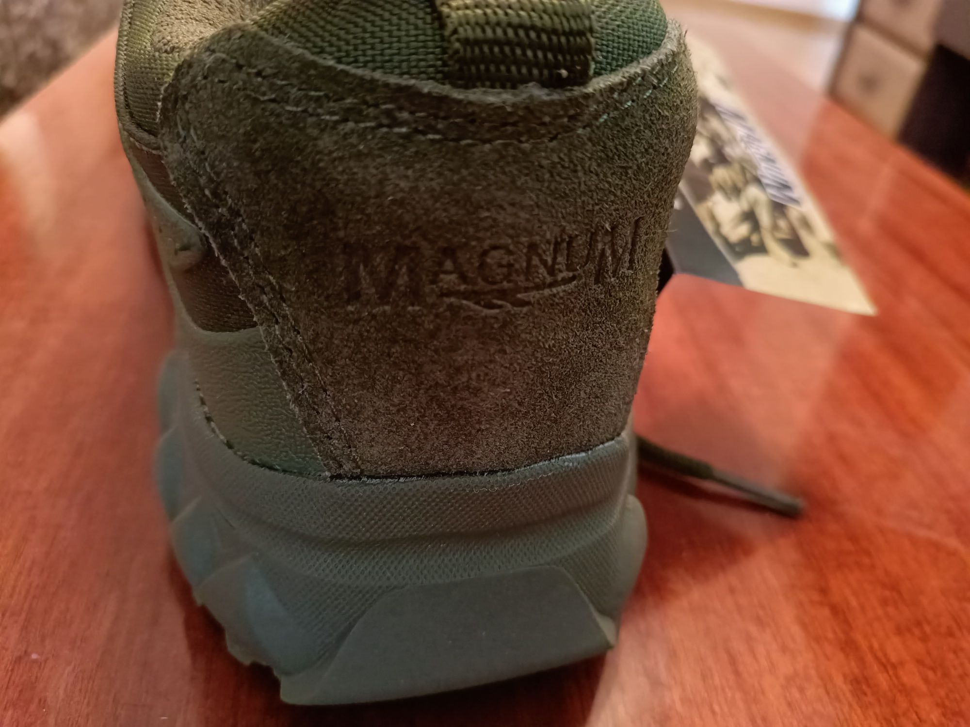 Тактичні,військові кросівки "Magnum".Колір зелений ,є розміри.