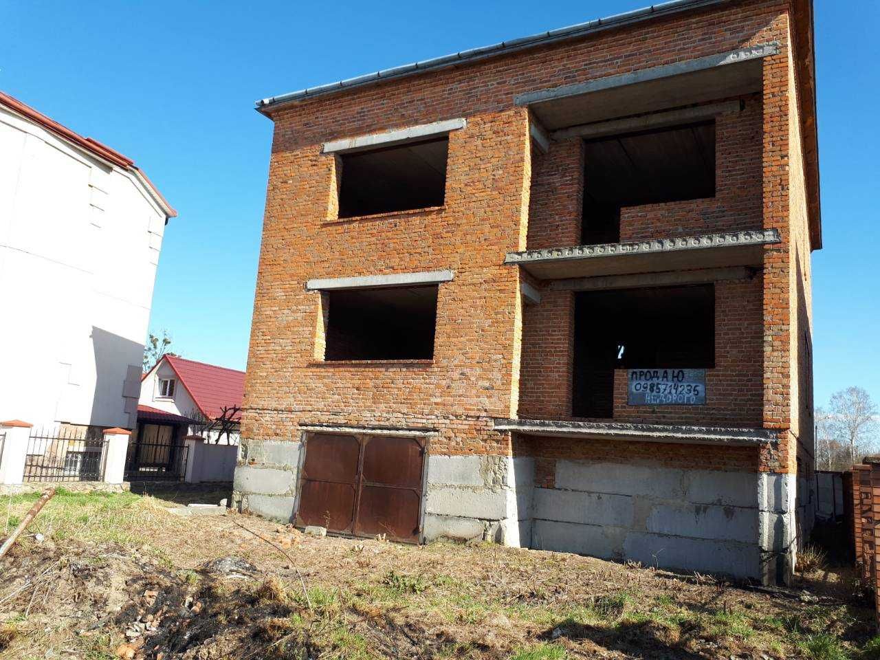 цегляне незавершене будівництво м. Кам'янка-Бузька