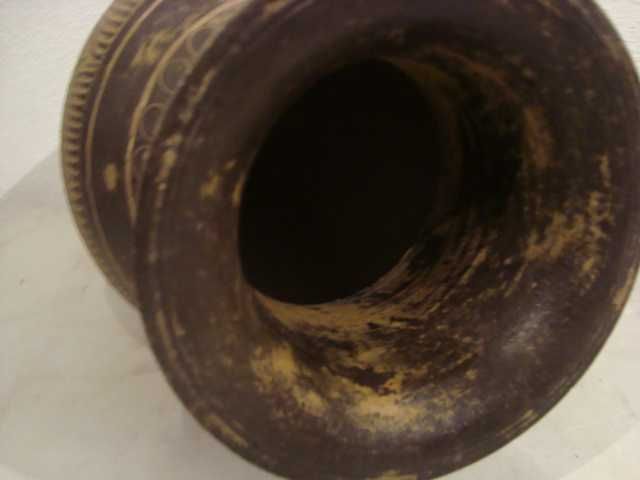 Jarrão em cerâmica de civilização clássica não identificada