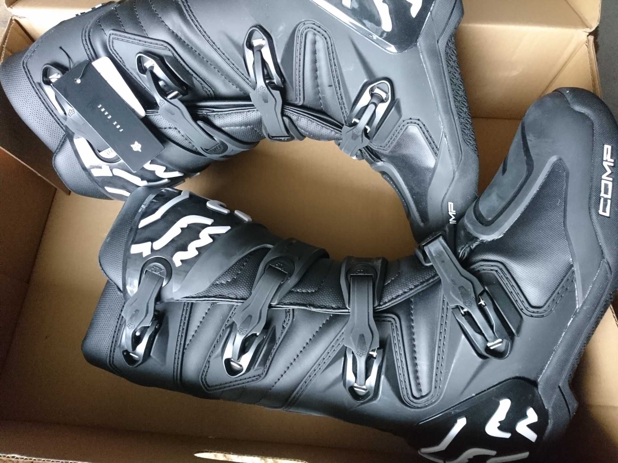Buty męskie sportowe fox comp 49 m14 czarne
