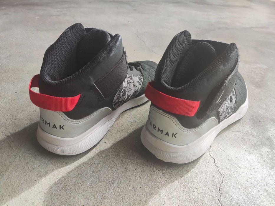 Botas basquetebol 37 como novas