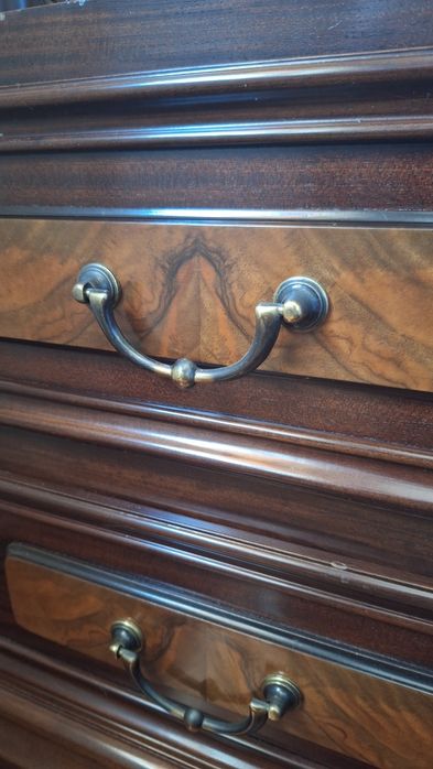 2 mesas de cabeceira