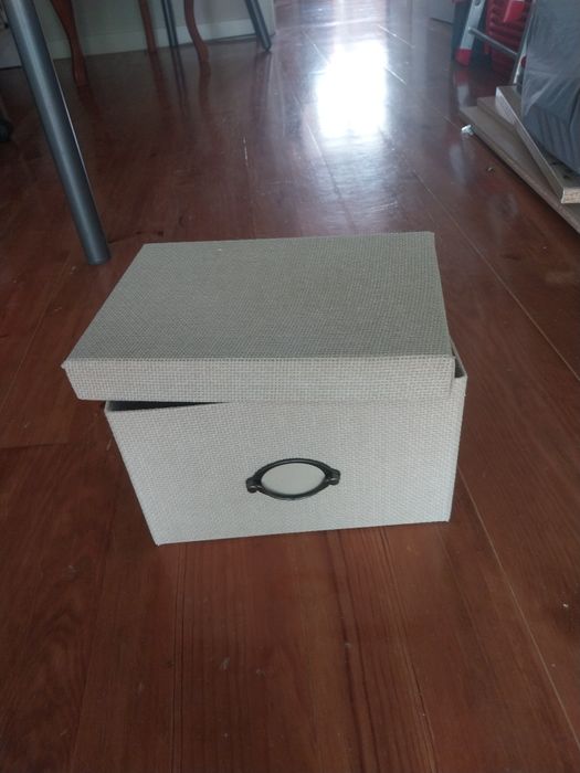 Caixa de arrumação Ikea KVARNVIK