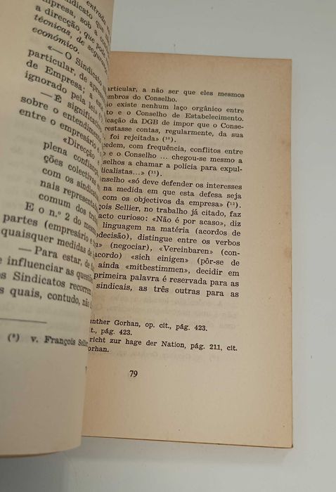 Os trabalhadores na empresa, de Armando Castro