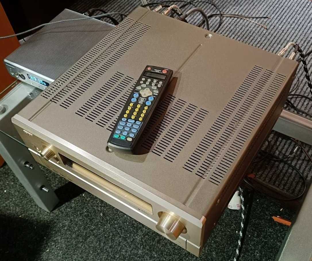 Denon AVC-A11SR потужний ресивер Japan