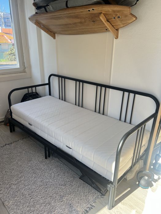 Cama extensivel IKEA FYRESDAL