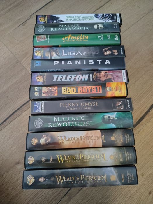 Zestaw Kaset VHS oraz płyt DVD