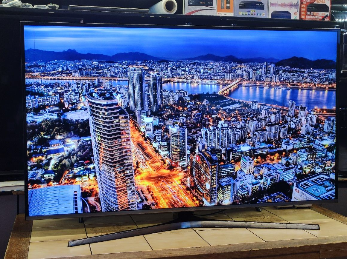 Телевізор Samsung 55 4K UHD/ Smart TV/ Wi-Fi / Tizen /ДЕФЕКТ