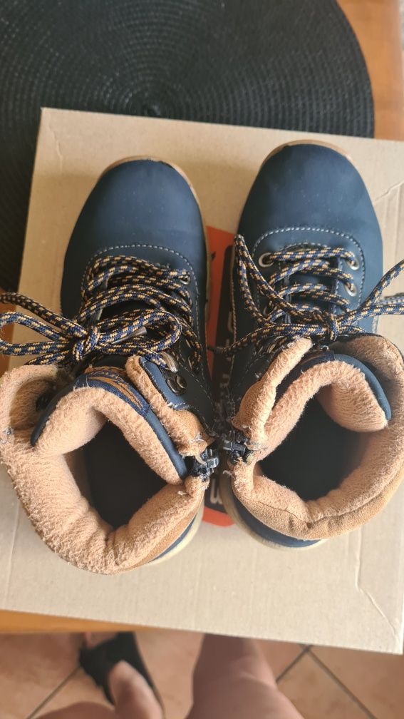 Buty chłopięce 32