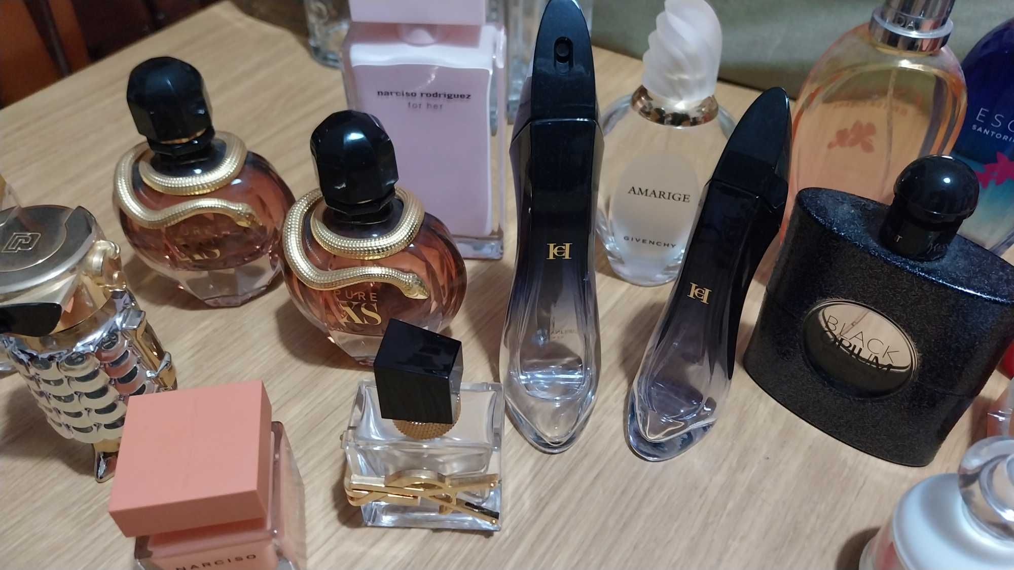 31 Frascos de perfume