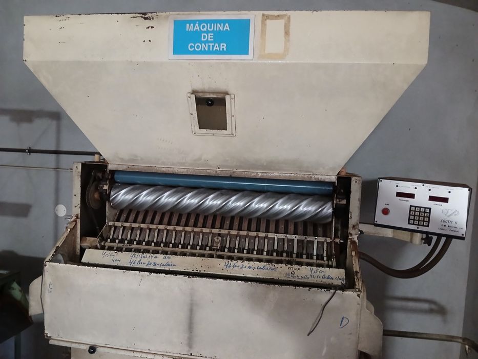 Máquina de Contar Rolhas