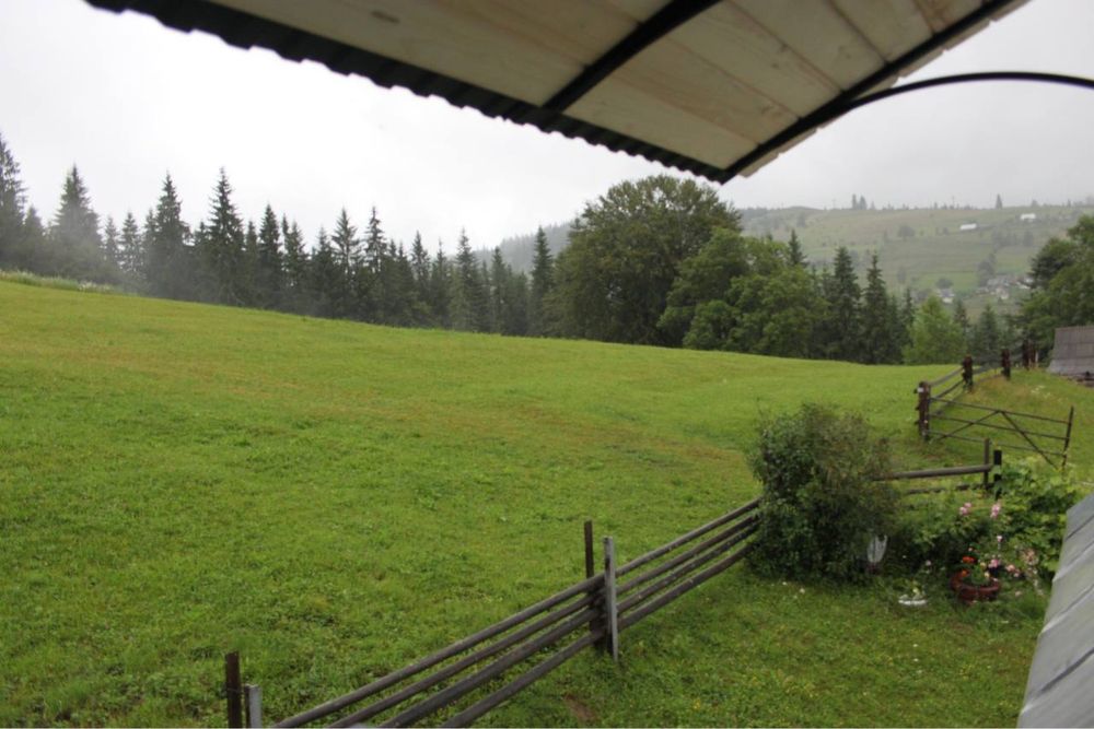 Проживання у Ворохті  Wood House