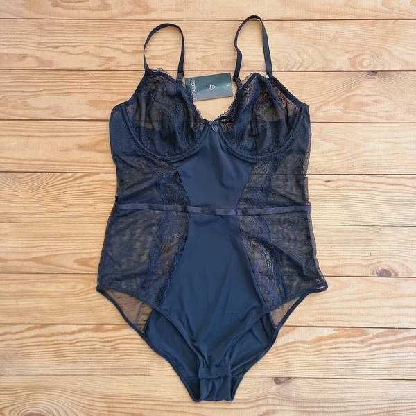 Czarne kornonkowe body 80B