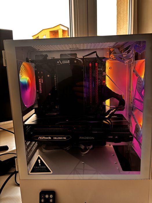 komputer gamingowy – Ryzen 5 3600 / 16GB RAM / RX 6600 XT