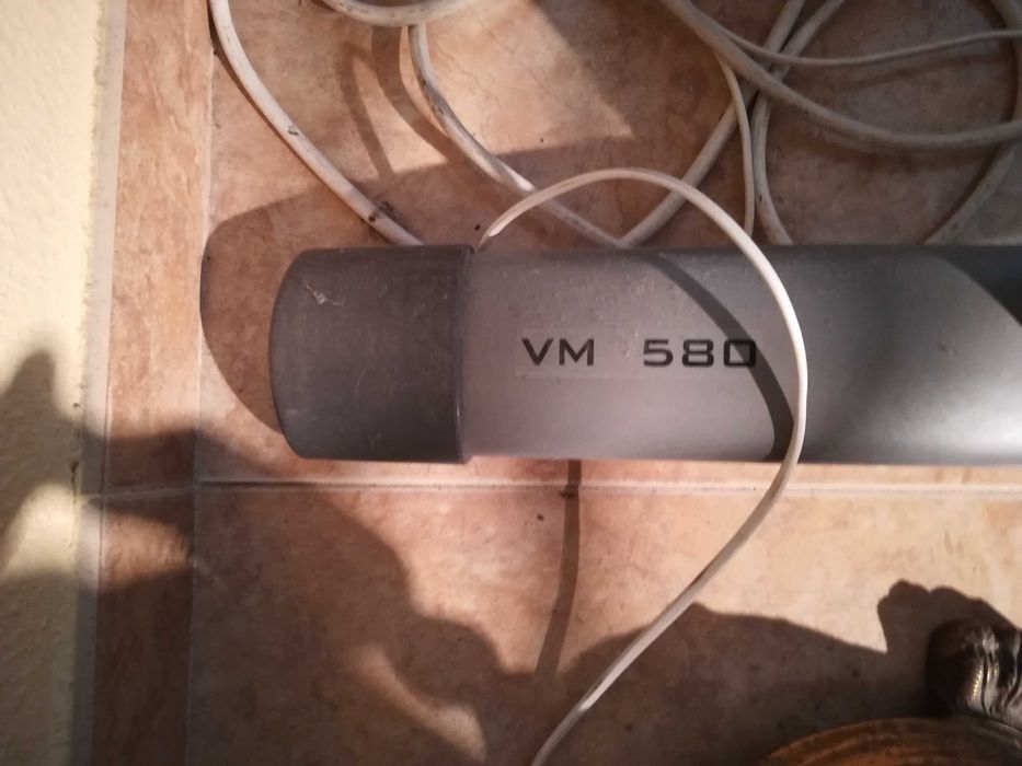 Bicicleta estática Domyos, pouco usada, painel electrónico a funcionar