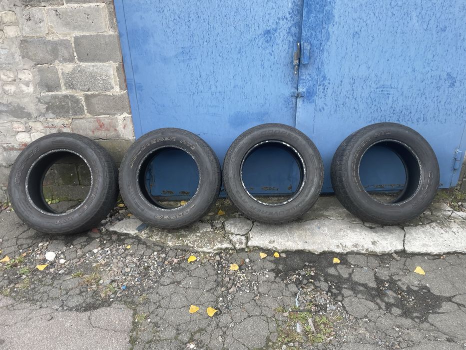 Продам гуму 265/60 R18 в гарному стані, залишок 5 мм. Рік випуску 2020