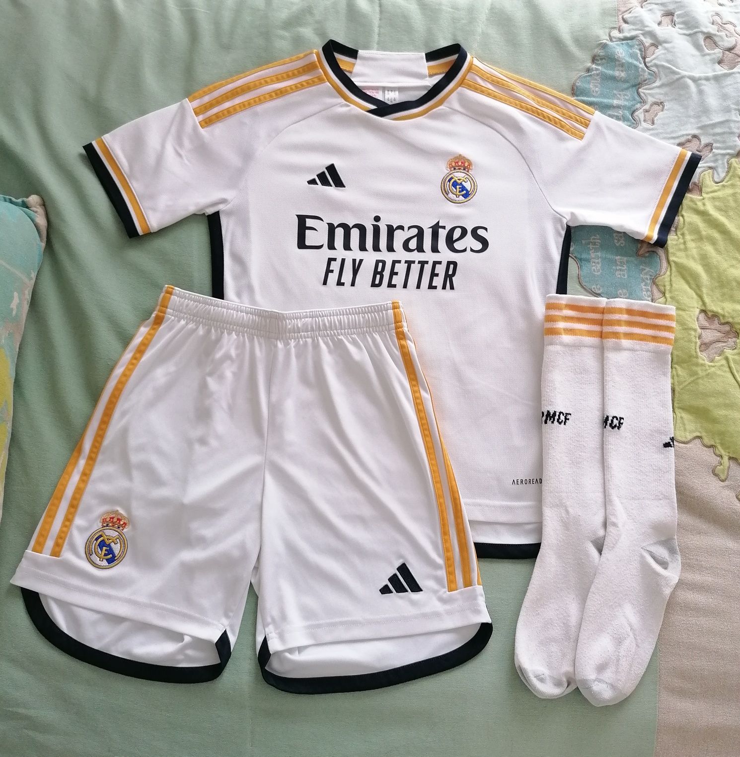 Equipamento branco oficial Real Madrid FC 23/24 11/12 anos