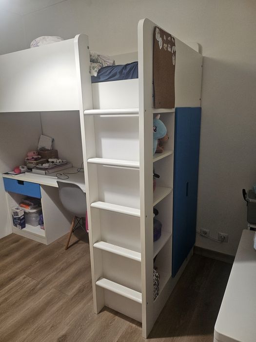 Cama Alta com secretaria e colchão IKEA