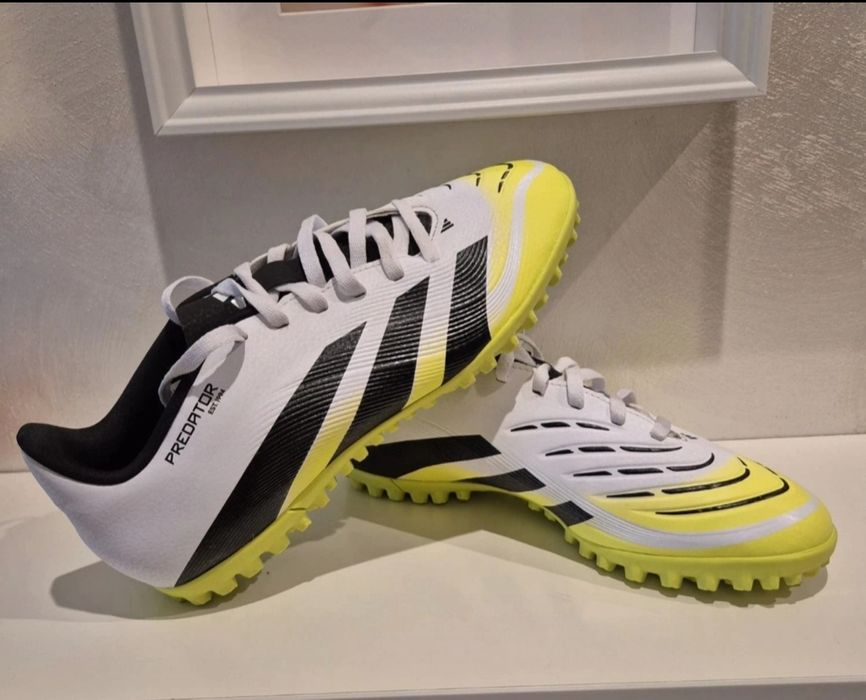 Sapatilhas Turf Adidas