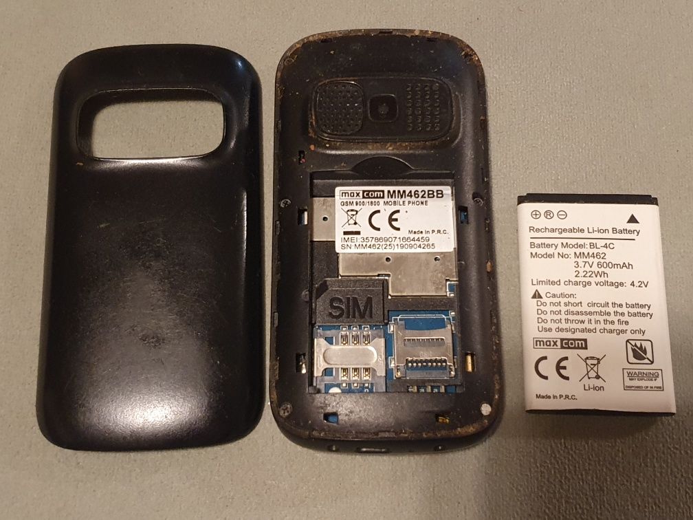 Telefon dla Seniora MaxCom MM462BB +ładowarka duże klawisze