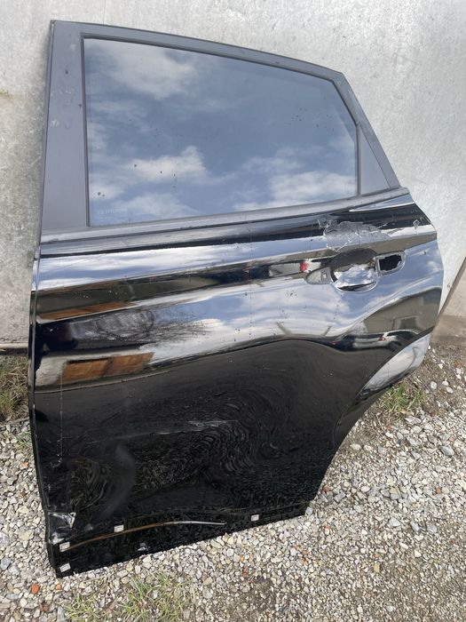 Двері Hyundai Kona