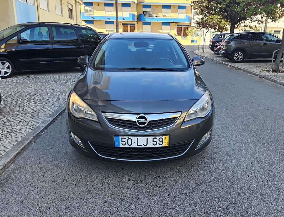 Opel Astra 1.7 CDTi 125cv ANO 2011 Tem 250.000KM