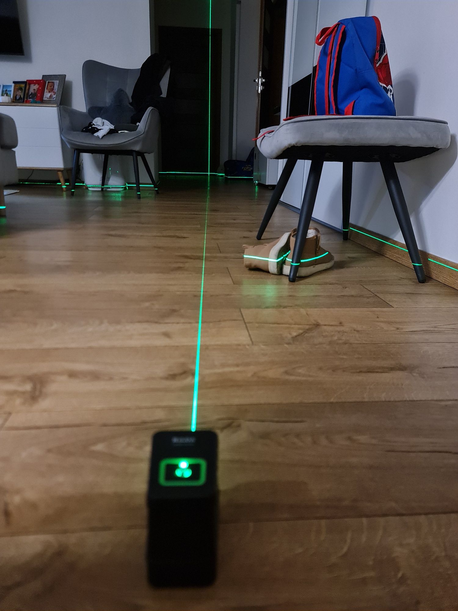 Laser krzyżowy HILDA KTLS217 nowy kompletny zestaw uchwyt magnetyczny