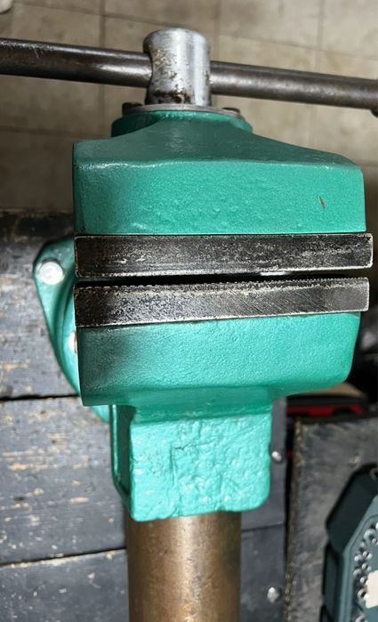 Тиски большие, поворотные ссср 125мм