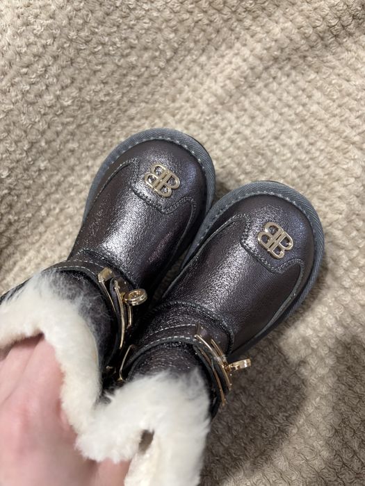 Уггі дитячі на дівчинку шкіряні зимові черевики 27 28 розмір