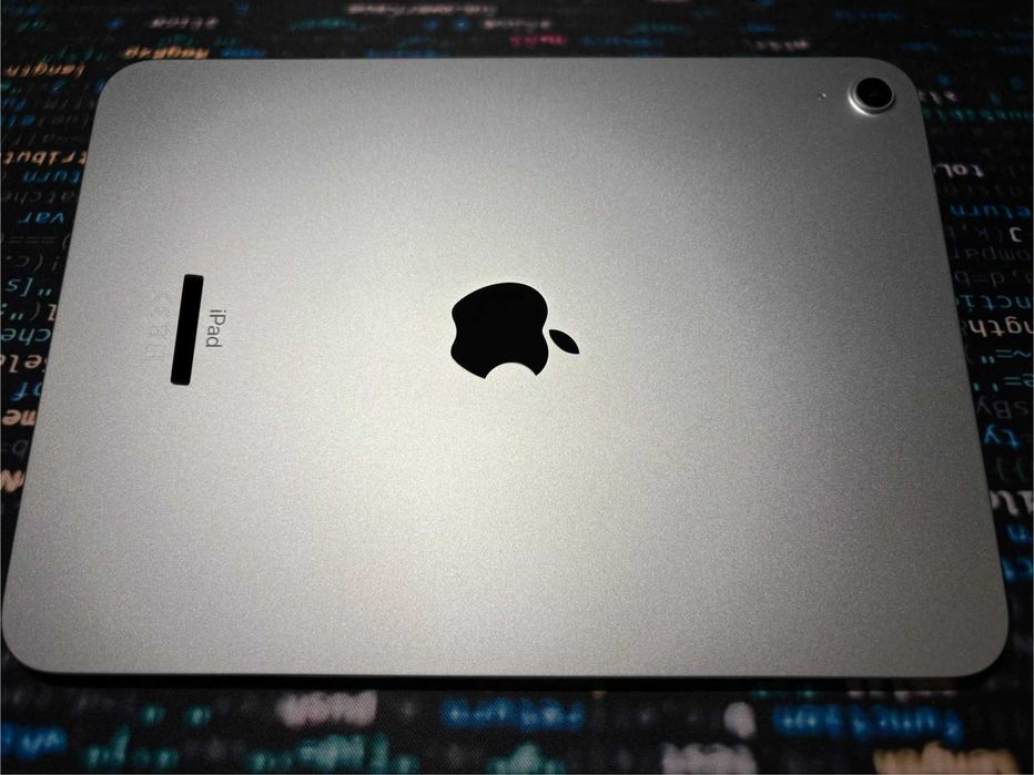 Apple iPad 10-го поколения (2022), 64 ГБ, Wi-Fi