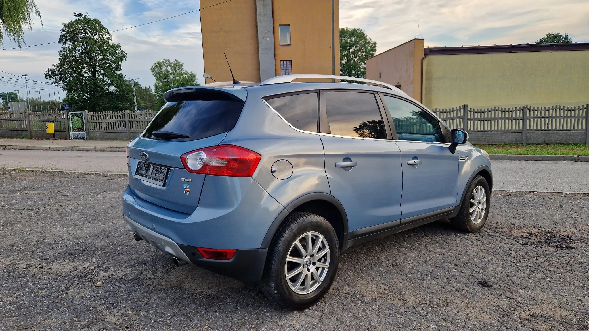 Ford Kuga 2,0d 6biegów 4x4 *Bez rdzy* Śliczny Po opłatach!