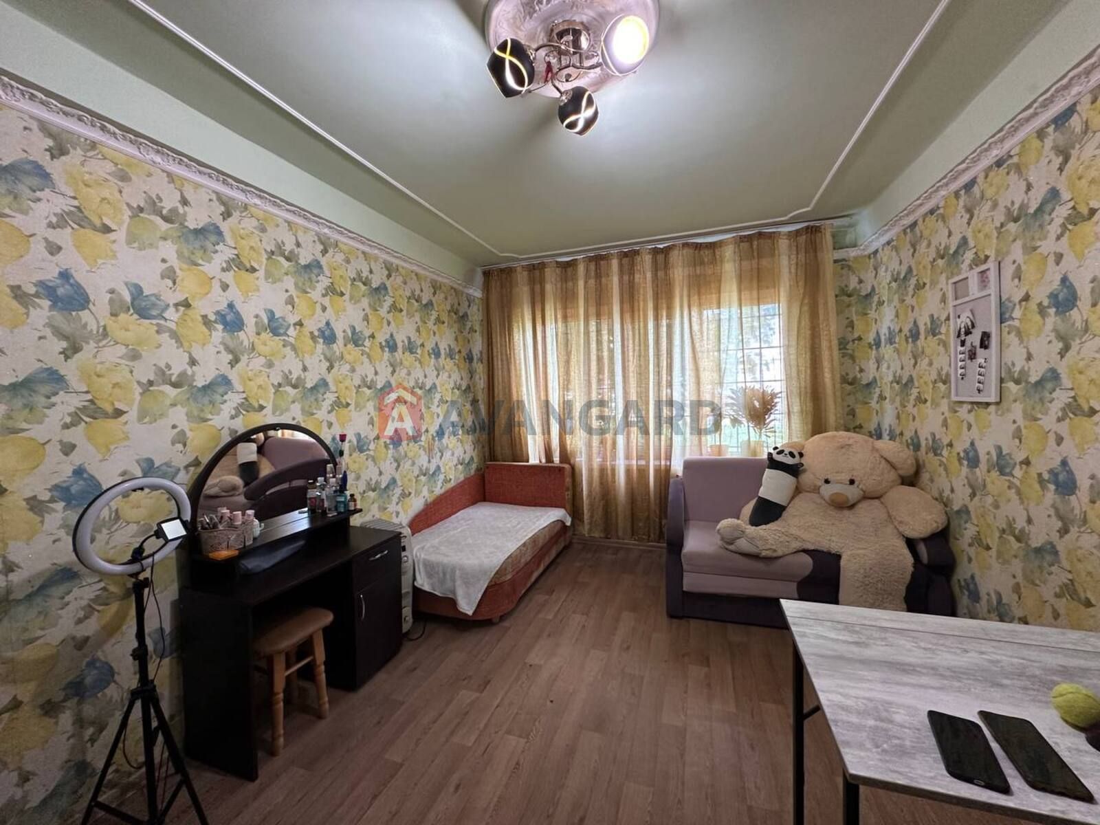 Продам 3 кімнатну квартиру по вулиці Генерала Глаголєва