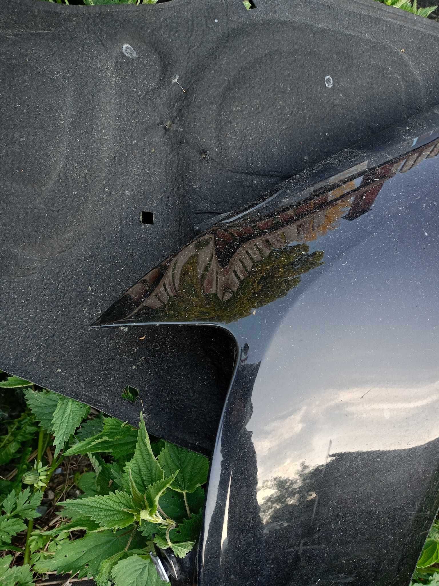 Błotnik lewa strona Audi A8 D3 LZ9Y