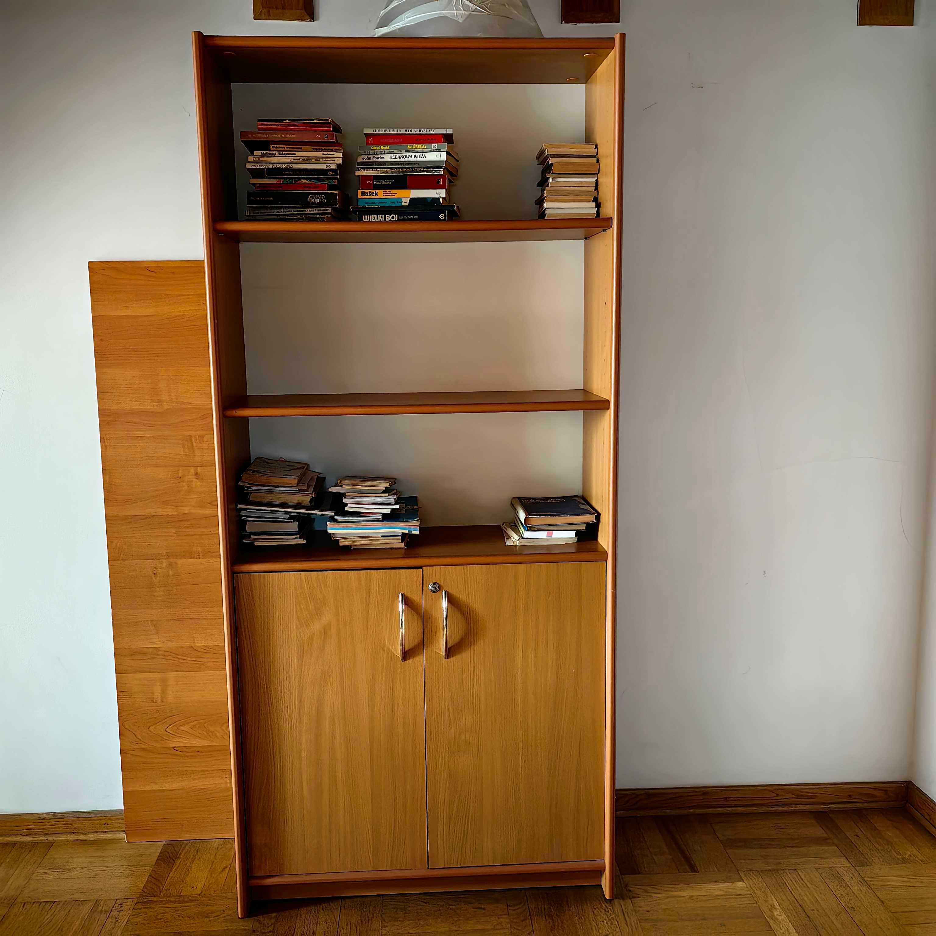 Biurka dwa plus szafka i regał