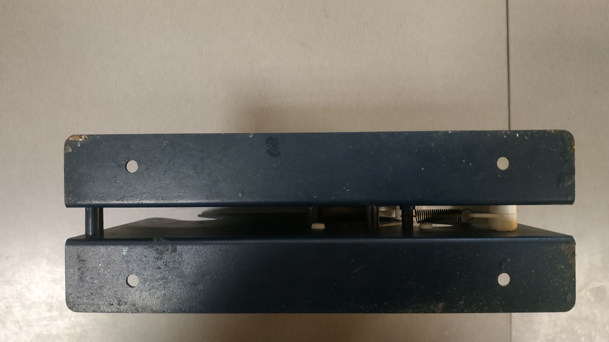 Aplikator do zaklejania worków 9 mm