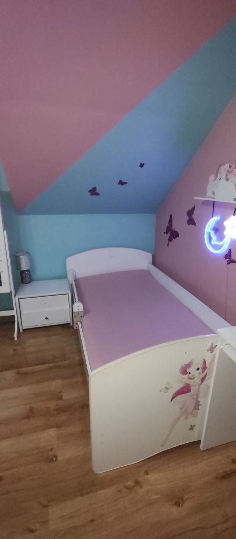 Łóżko 90/200 szafka nocna plus biurko