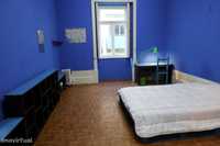 53594 - Quarto com cama de casal em residência