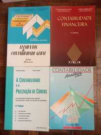 Vários livros de contabilidade