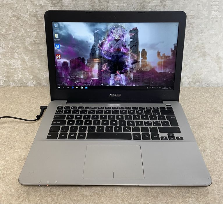 Asus F302u 13.3” FullHD 8/128GB SSD i5-6200 ідеальний для  навчання