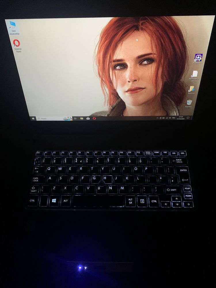 Ультрабук Toshiba, i5 6200, 8гб озу, ssd m2