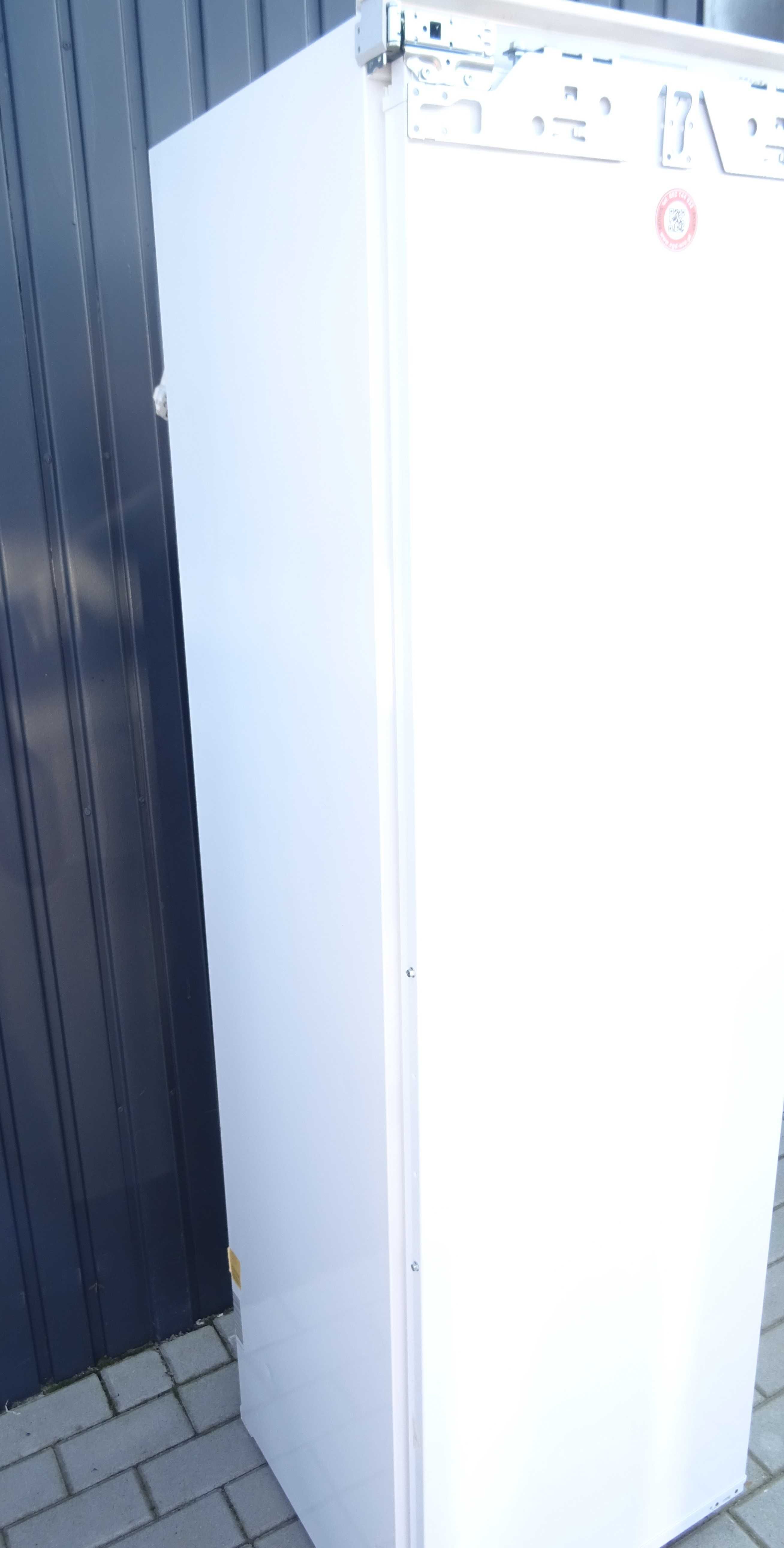 2.Zamrażarka szufladowa Miele FNS 37402 i ,poj.210L, 8 szuflad